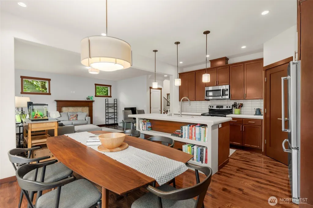 19036 18th Avenue NE Shoreline WA 98155