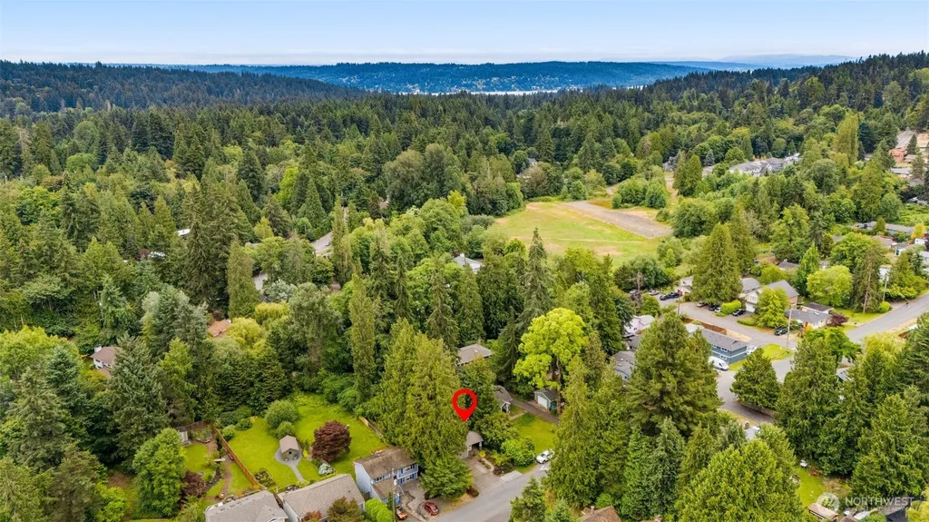 19036 18th Avenue NE Shoreline WA 98155