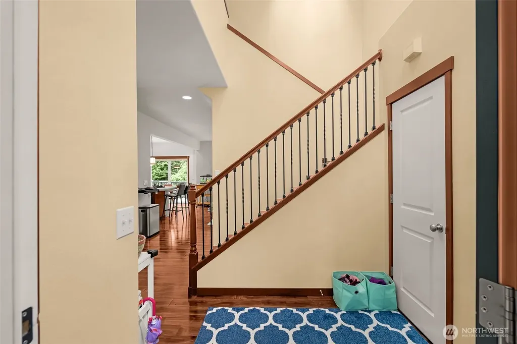 19036 18th Avenue NE Shoreline WA 98155