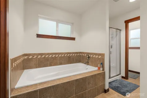 19036 18th Avenue NE Shoreline WA 98155