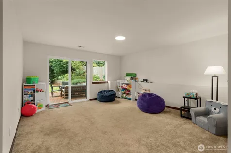 19036 18th Avenue NE Shoreline WA 98155