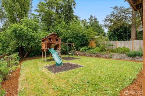 19036 18th Avenue NE Shoreline WA 98155