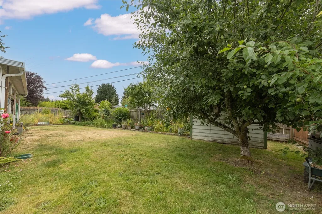 1806 Northwood Court NE Tacoma WA 98422