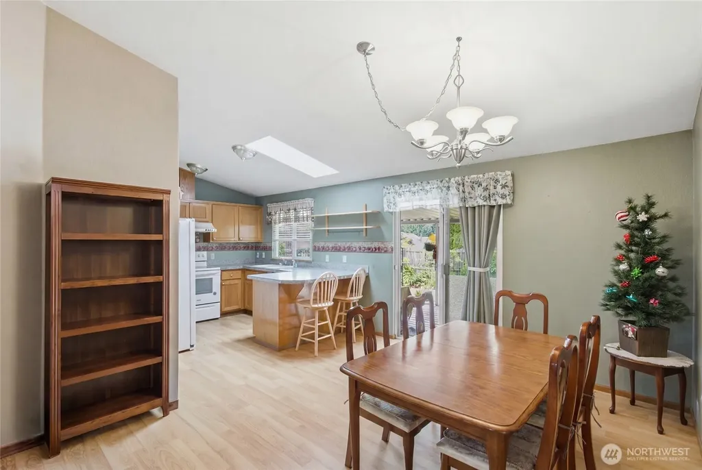 1806 Northwood Court NE Tacoma WA 98422
