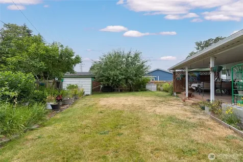 1806 Northwood Court NE Tacoma WA 98422