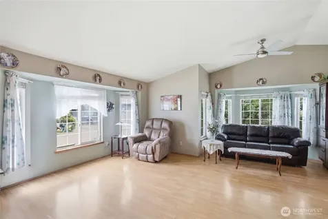 1806 Northwood Court NE Tacoma WA 98422