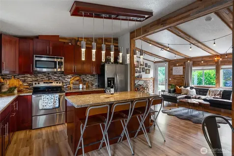 2526 Birch Bay Lynden Road Custer WA 98240
