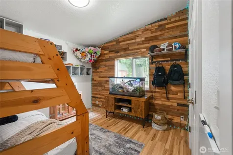 2526 Birch Bay Lynden Road Custer WA 98240