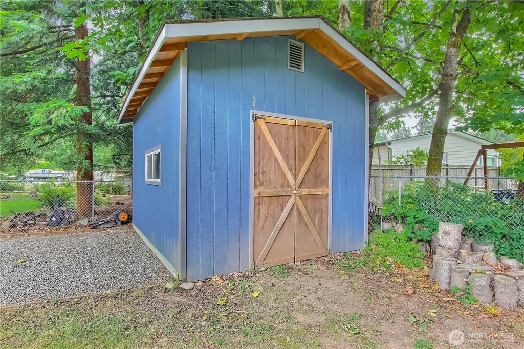 18233 SE 262nd Place Covington WA 98042