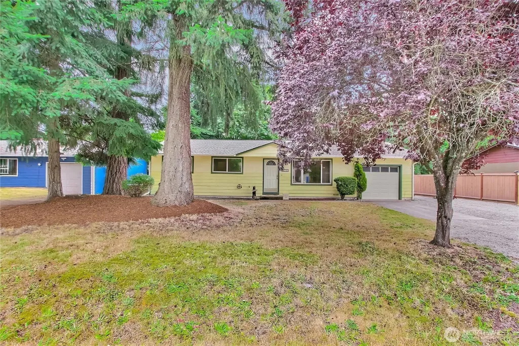 18233 SE 262nd Place Covington WA 98042
