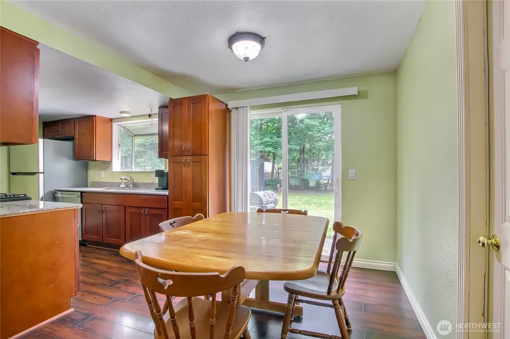 18233 SE 262nd Place Covington WA 98042