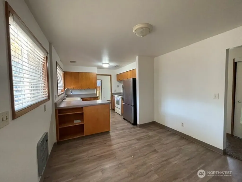 511 Castle Dr Street Moses Lake WA 98837