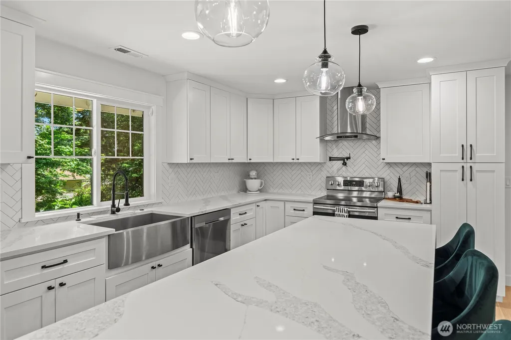 7714 234th Street SW Edmonds WA 98026
