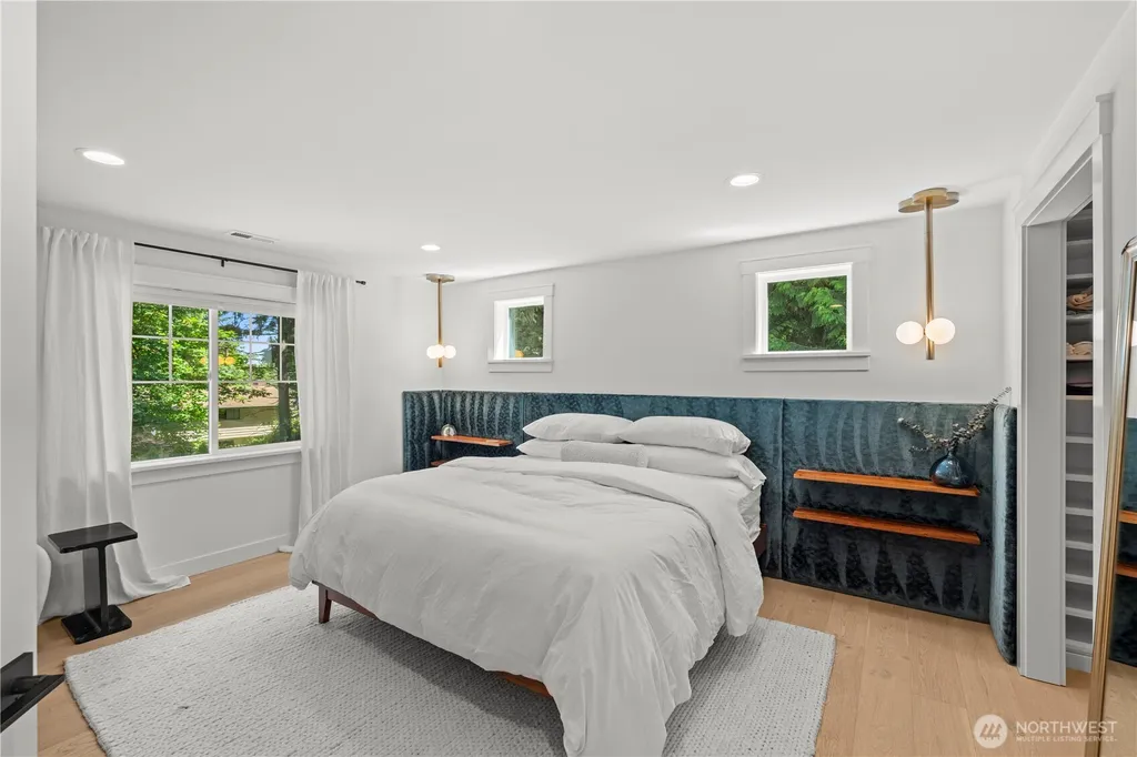 7714 234th Street SW Edmonds WA 98026