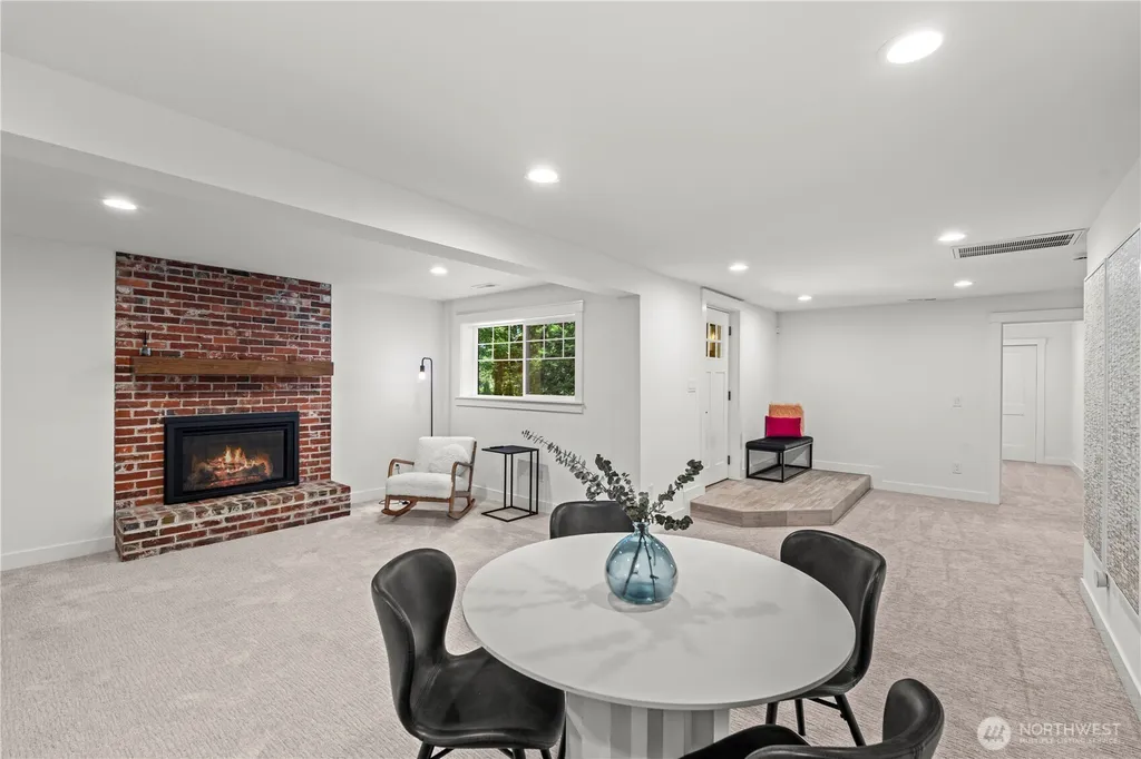 7714 234th Street SW Edmonds WA 98026