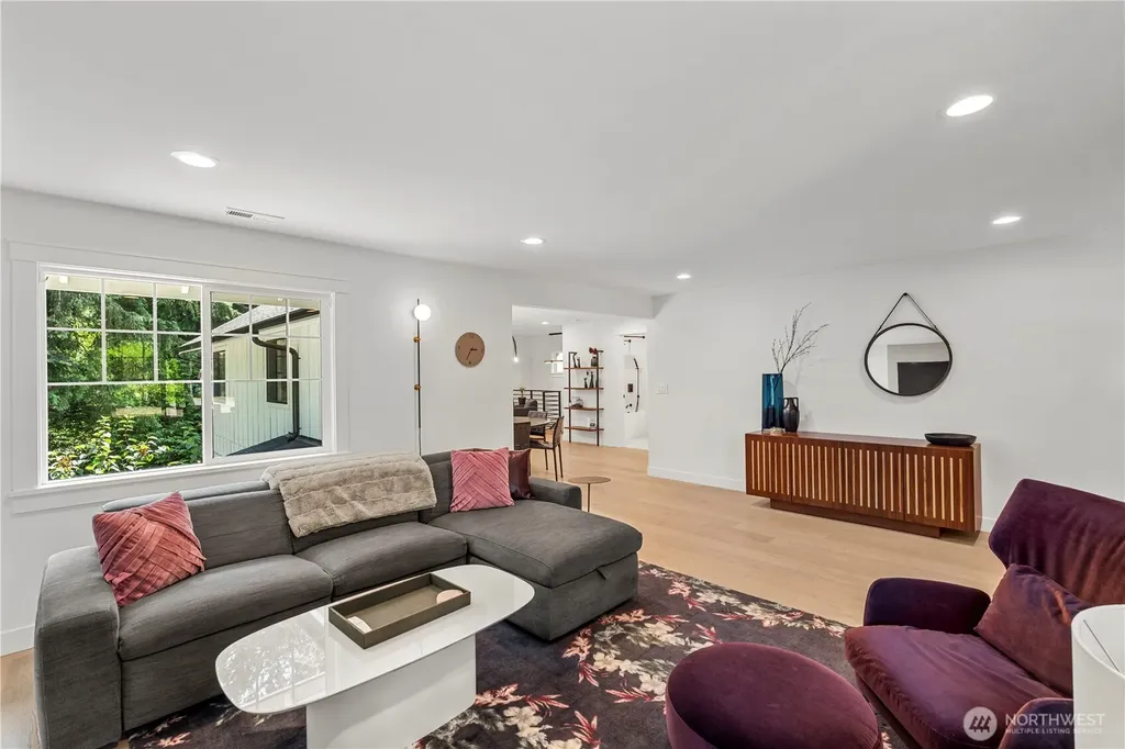 7714 234th Street SW Edmonds WA 98026