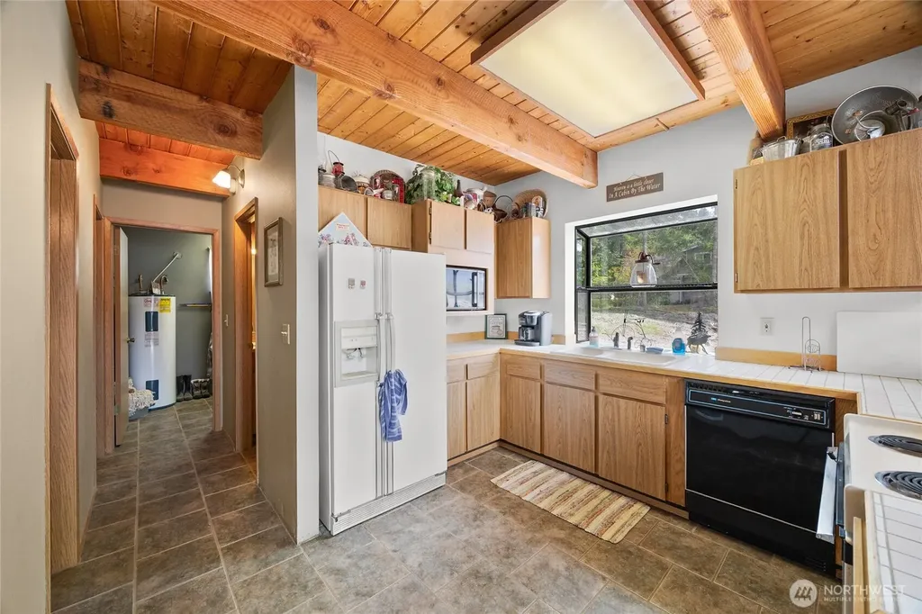 102 Maple Place Packwood WA 98361