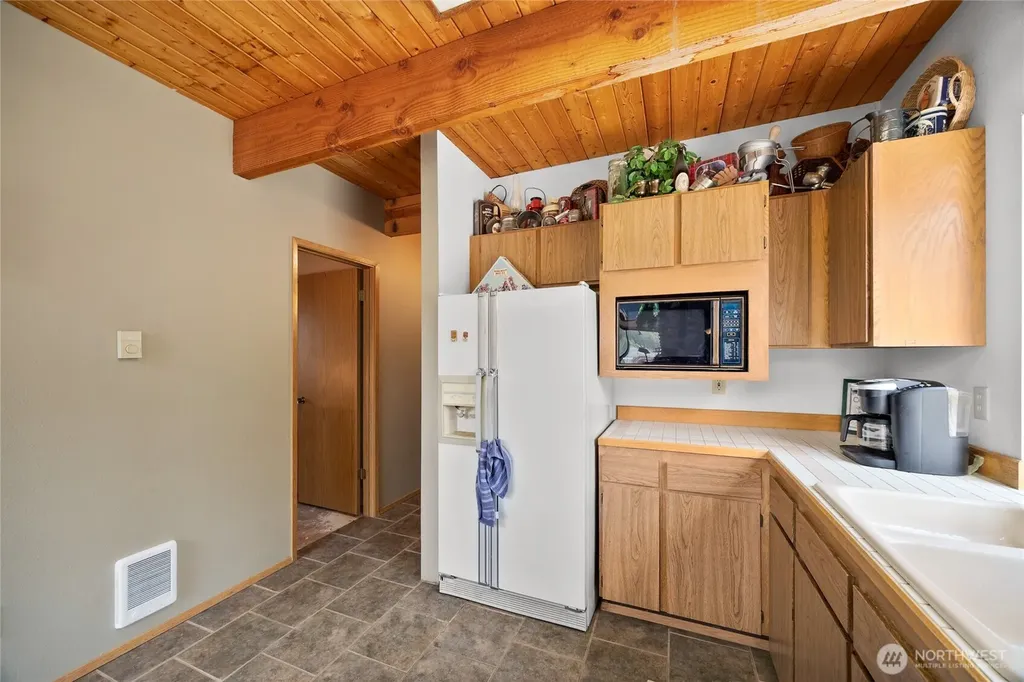 102 Maple Place Packwood WA 98361