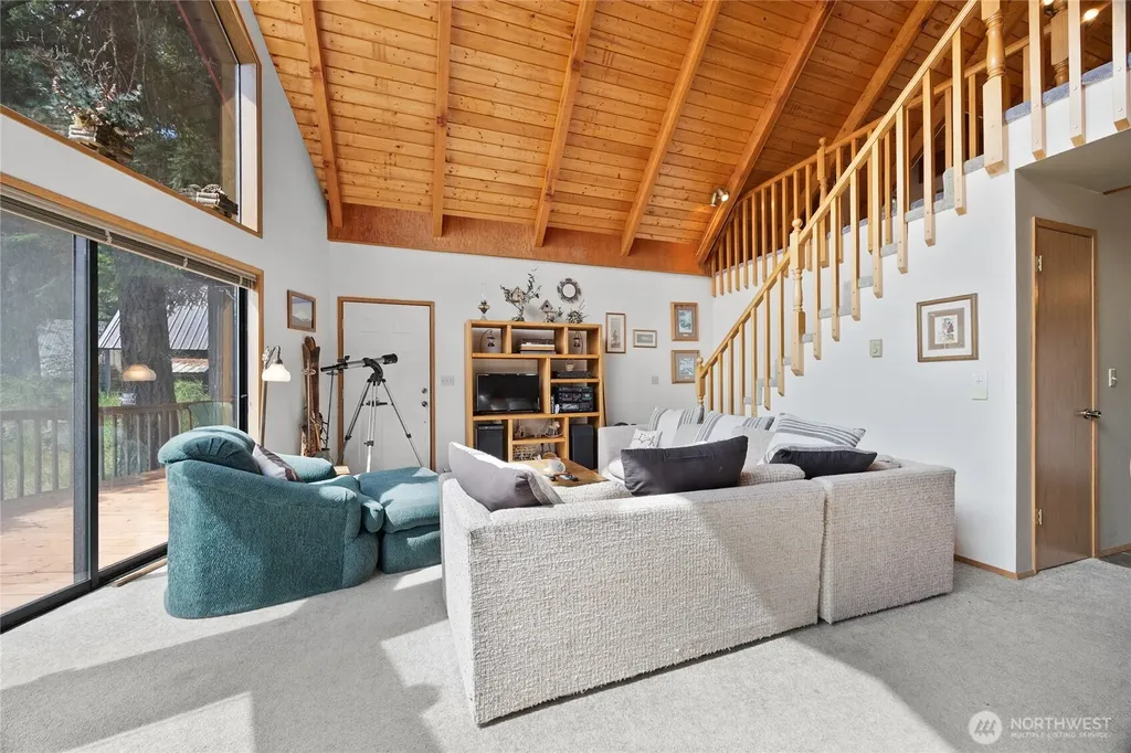 102 Maple Place Packwood WA 98361
