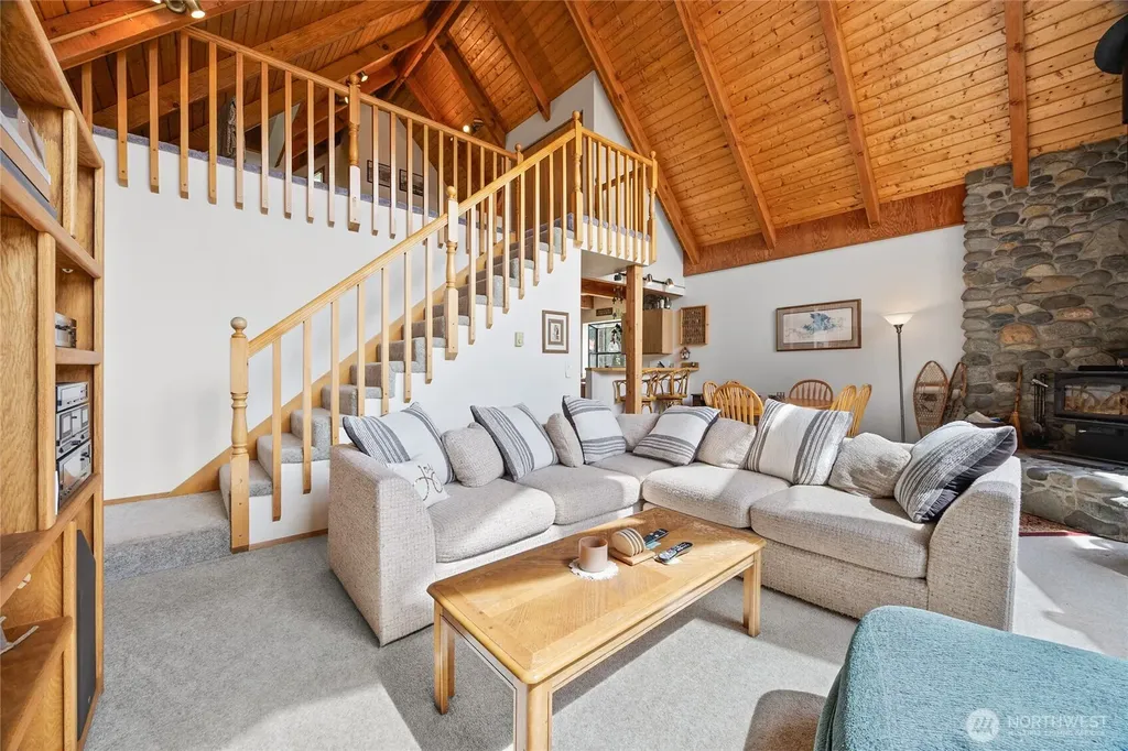 102 Maple Place Packwood WA 98361