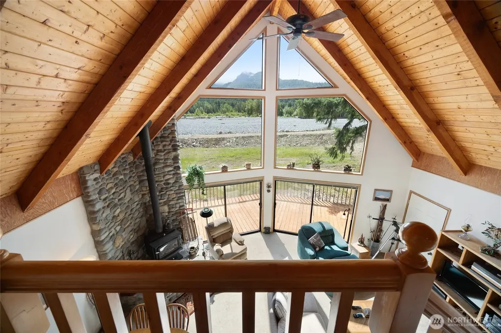 102 Maple Place Packwood WA 98361