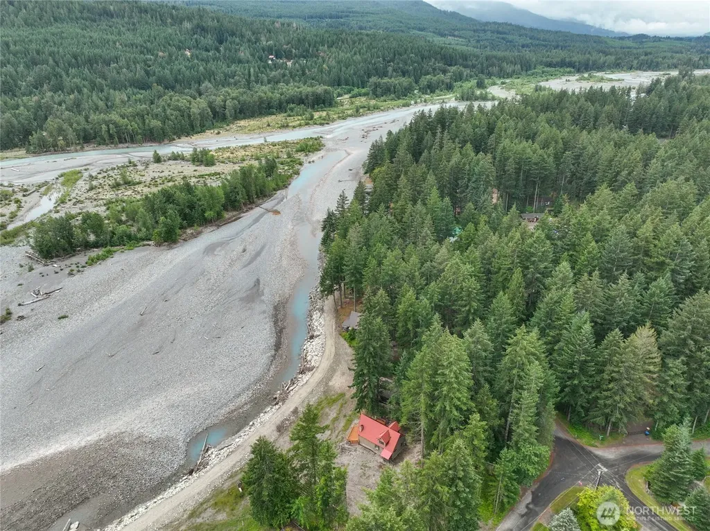 102 Maple Place Packwood WA 98361