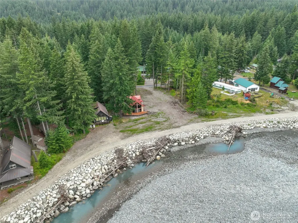 102 Maple Place Packwood WA 98361