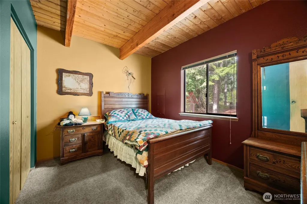 102 Maple Place Packwood WA 98361