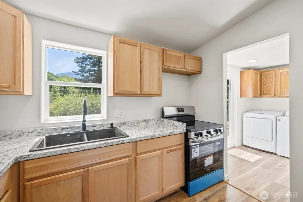 1806 Monroe Road Port Angeles WA 98362