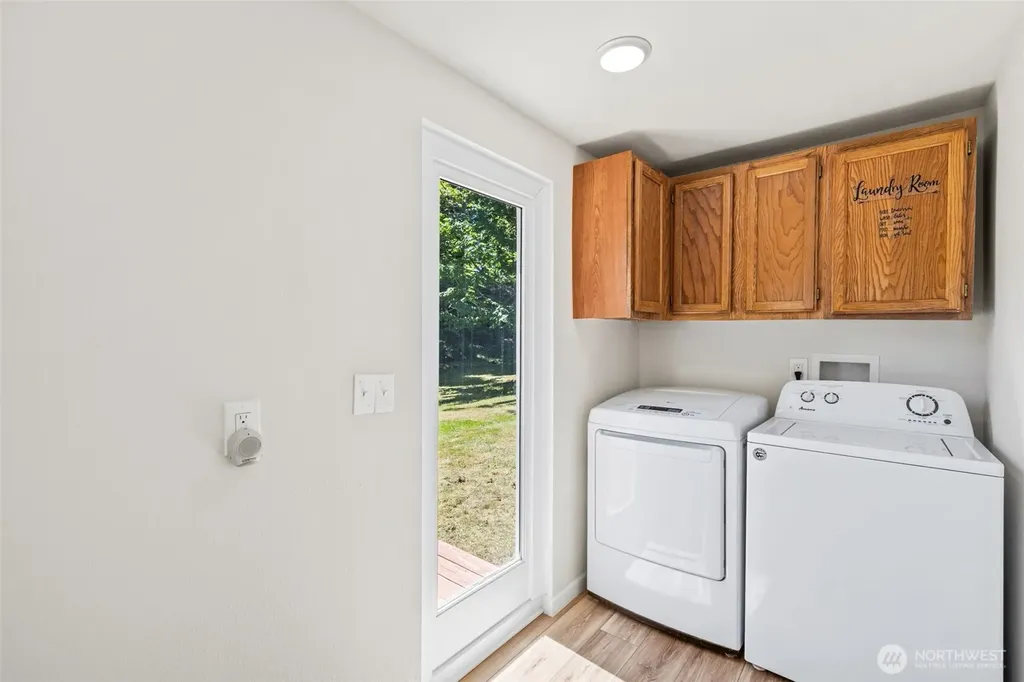 1806 Monroe Road Port Angeles WA 98362
