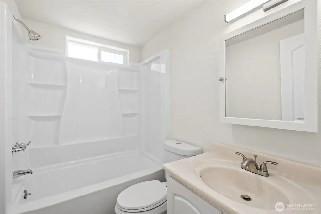1806 Monroe Road Port Angeles WA 98362