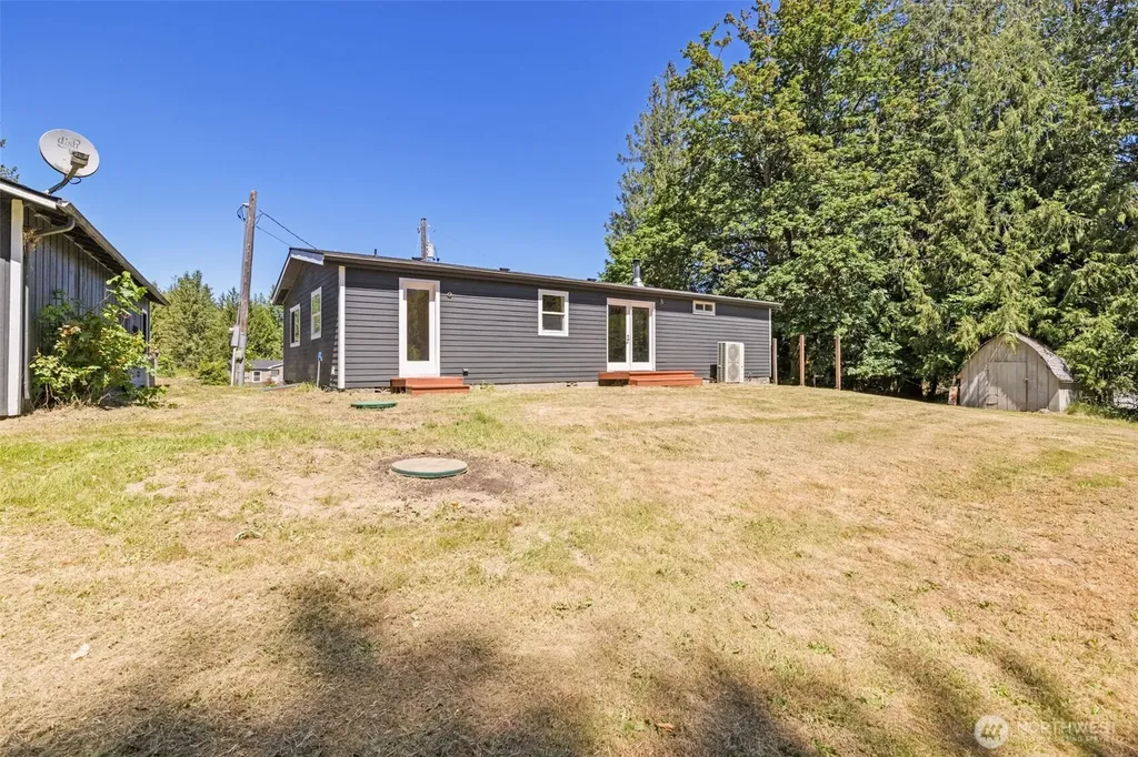 1806 Monroe Road Port Angeles WA 98362
