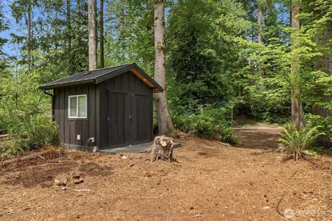47337 160th Street North Bend WA 98045