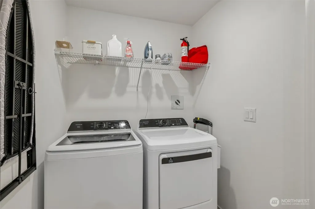 2027 Henderson Way Longview WA 98632