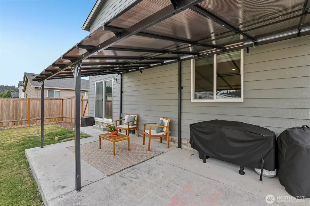 2027 Henderson Way Longview WA 98632
