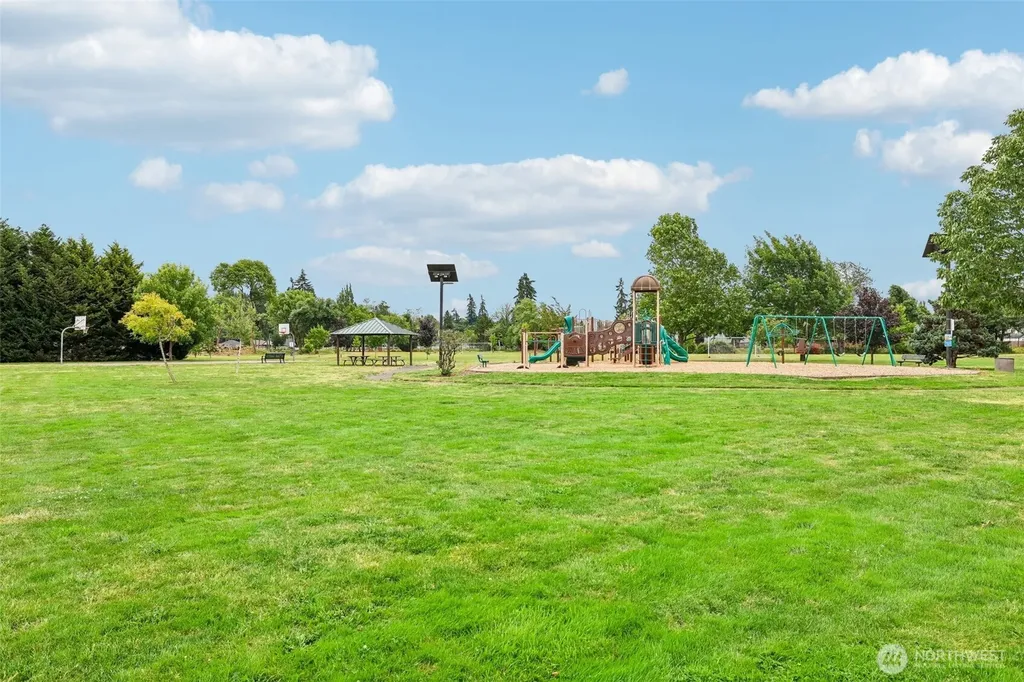 2027 Henderson Way Longview WA 98632
