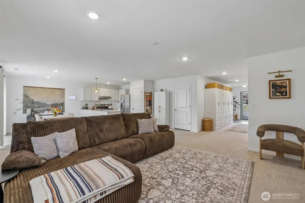 2027 Henderson Way Longview WA 98632