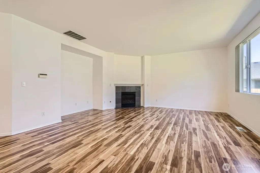24036 SE 10th Court Sammamish WA 98075