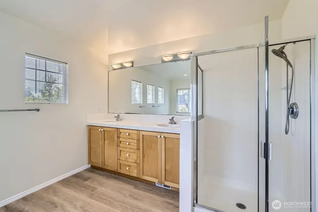 24036 SE 10th Court Sammamish WA 98075