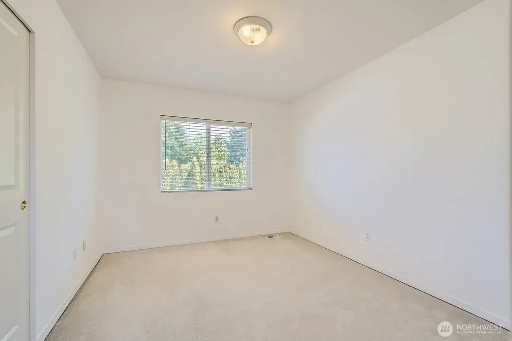 24036 SE 10th Court Sammamish WA 98075