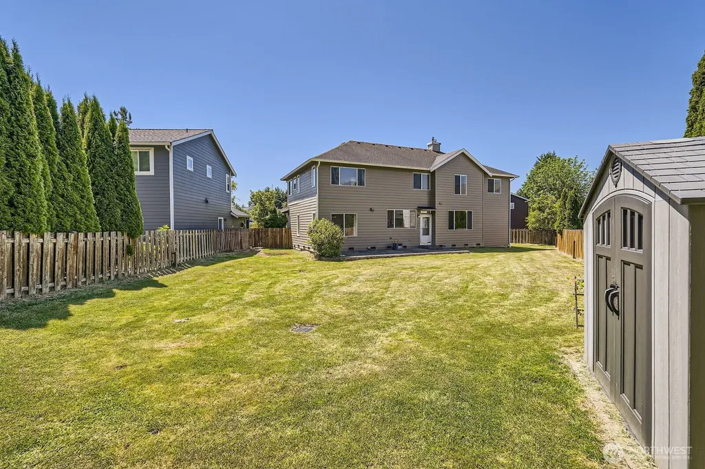 24036 SE 10th Court Sammamish WA 98075