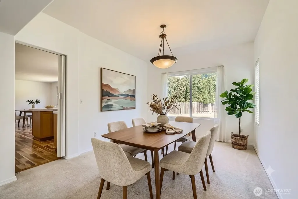 24036 SE 10th Court Sammamish WA 98075