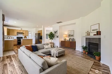 24036 SE 10th Court Sammamish WA 98075