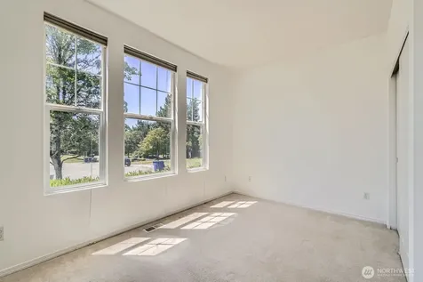24036 SE 10th Court Sammamish WA 98075
