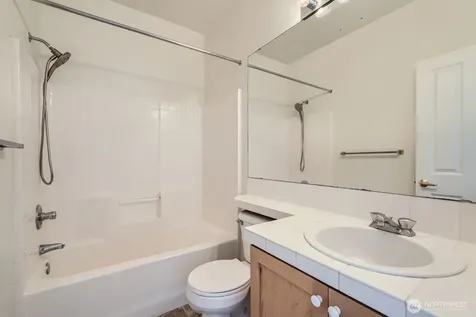 24036 SE 10th Court Sammamish WA 98075
