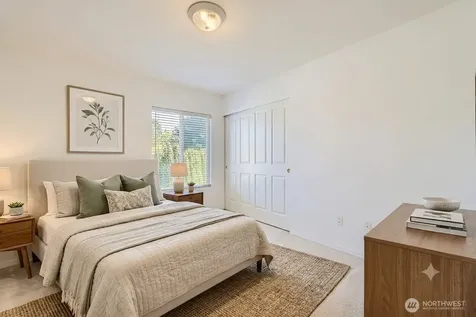24036 SE 10th Court Sammamish WA 98075