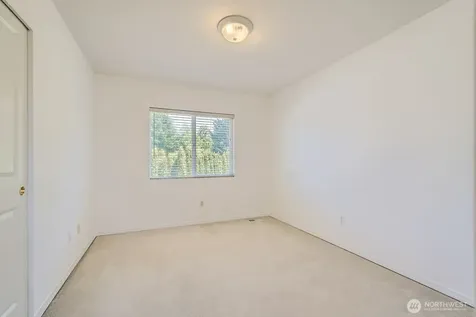 24036 SE 10th Court Sammamish WA 98075