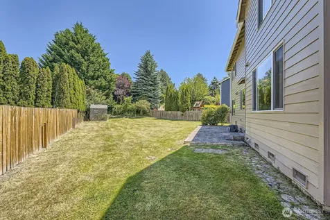 24036 SE 10th Court Sammamish WA 98075