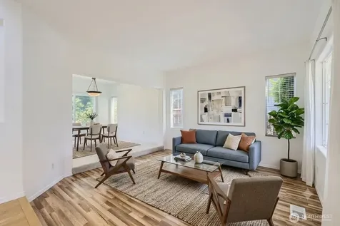24036 SE 10th Court Sammamish WA 98075