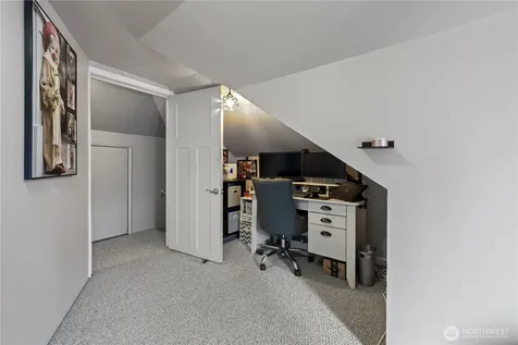 1925 Rainier Avenue Everett WA 98201